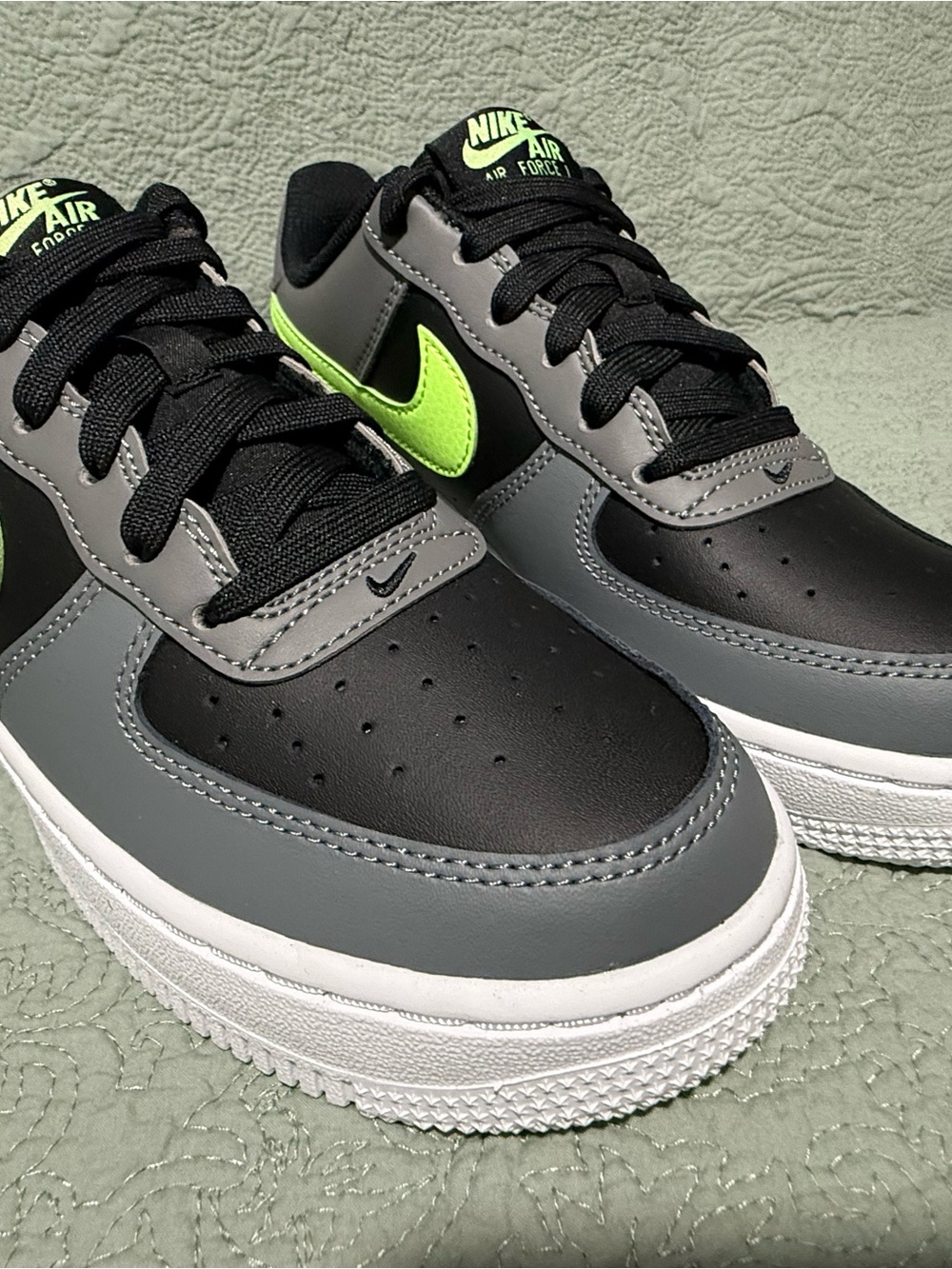 Nike Air Force 1 size 5Y